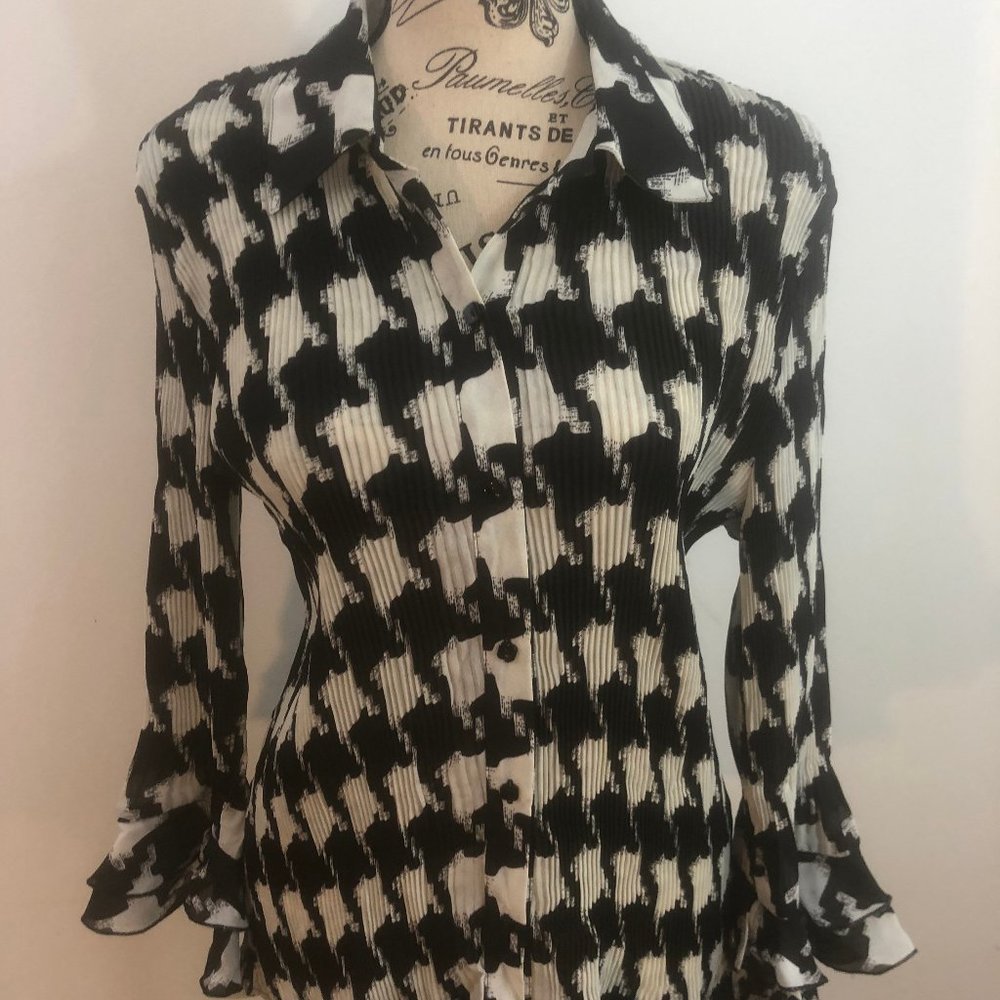 Checkers Pleated Accordion Style Women’s Top | Pol